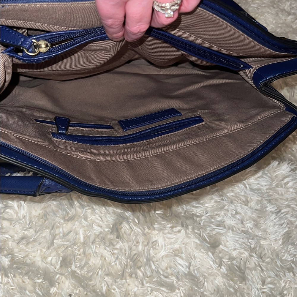 London Fog Deep Navy Structured Tote - Picture 9 of 9